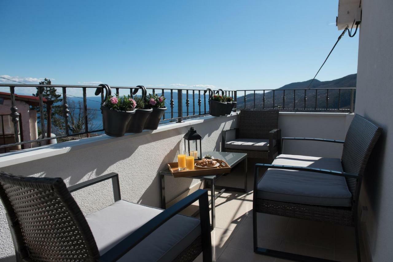Lola Apartment Veprinac Ngoại thất bức ảnh