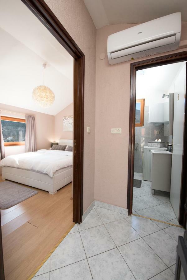 Lola Apartment Veprinac Ngoại thất bức ảnh